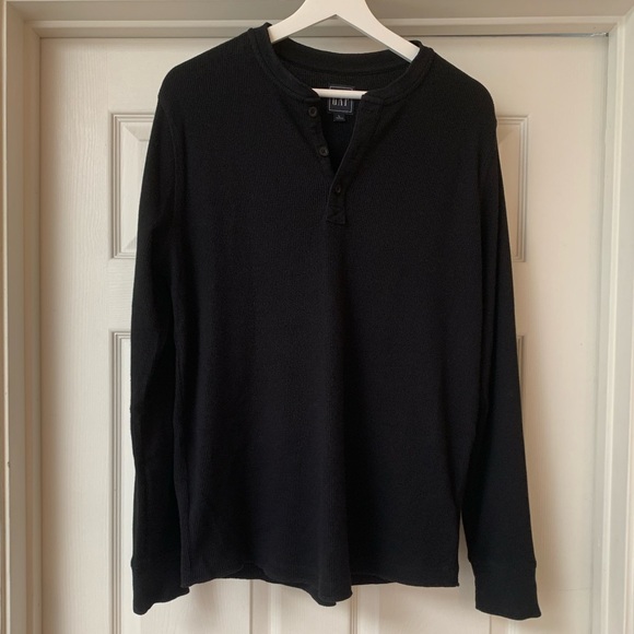 MOVING SALE | New Gap Men's Waffle Henley T-Shirt in True Black, Size Large - Picture 3 of 6